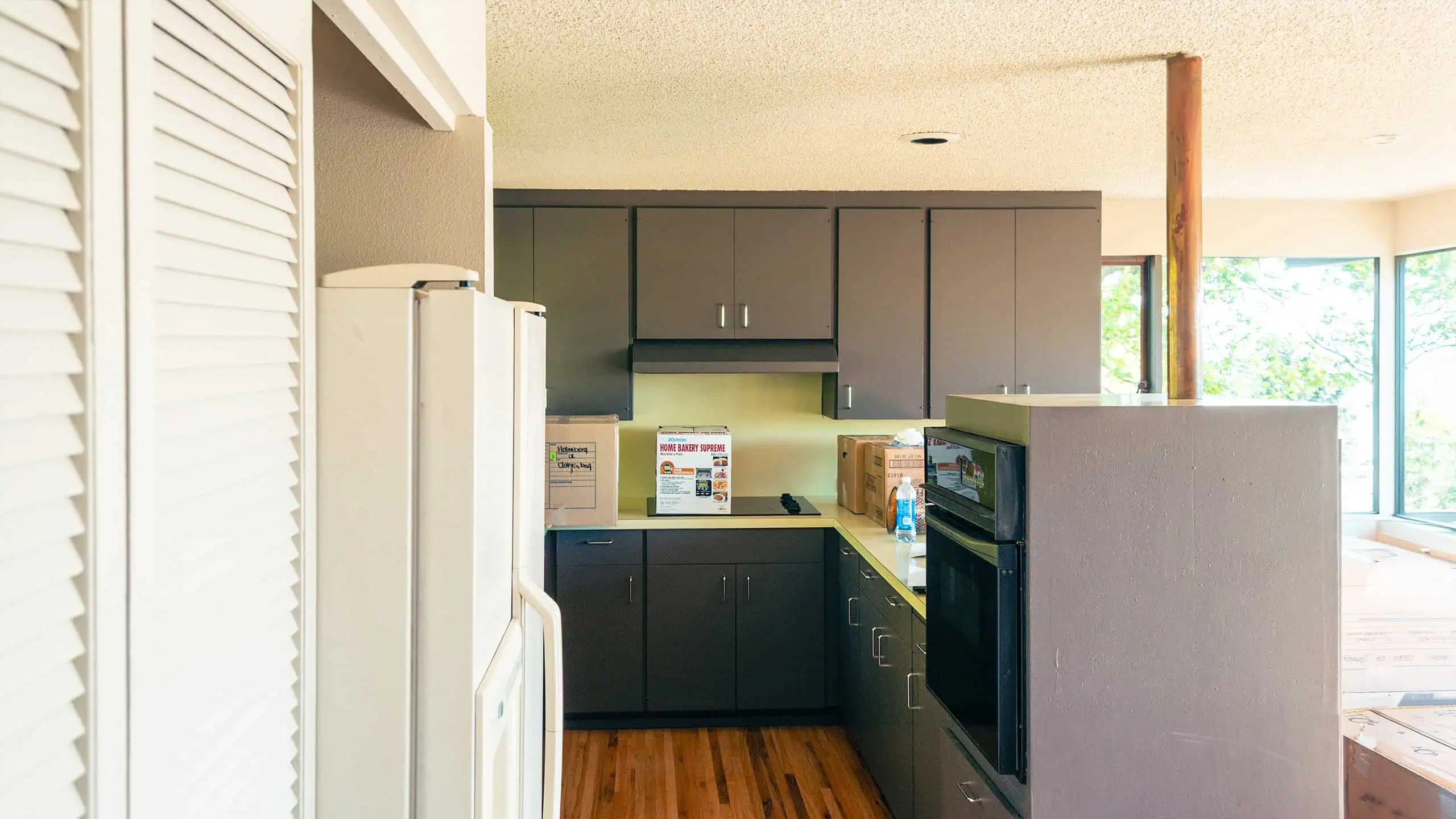 Kitchen before remodel - Vashon Island